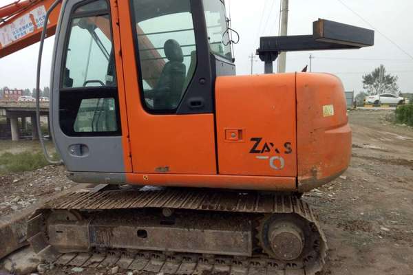 陕西出售转让二手4600小时2012年日立ZX70挖掘机