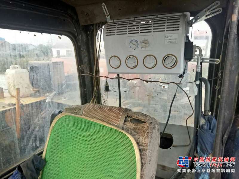 山东出售转让二手18000小时2003年现代R220LC挖掘机