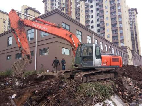 黑龙江出售转让二手9000小时2007年日立ZX200挖掘机