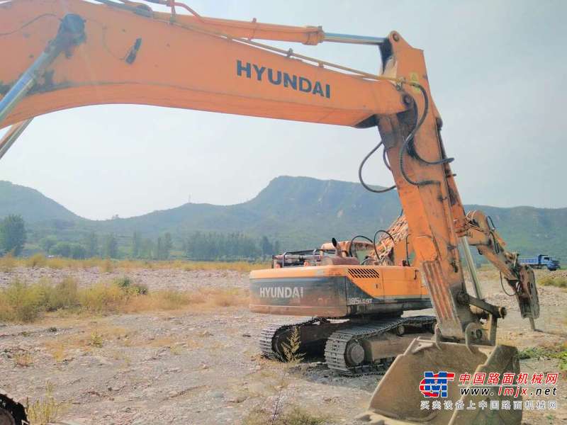 河北出售转让二手8000小时2008年现代R305LC挖掘机