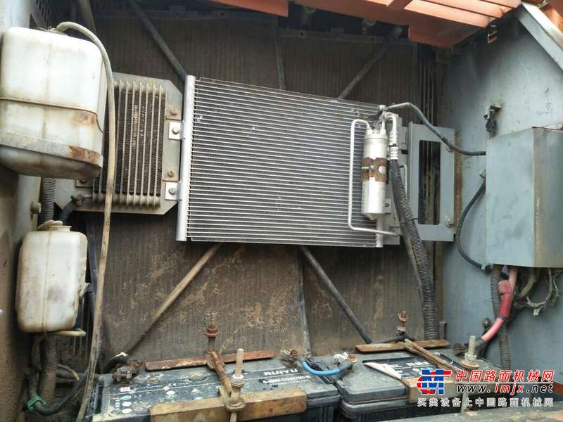 安徽出售转让二手8500小时2010年日立ZX200挖掘机