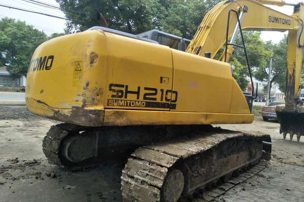 安徽出售转让二手8500小时2010年住友SH210挖掘机