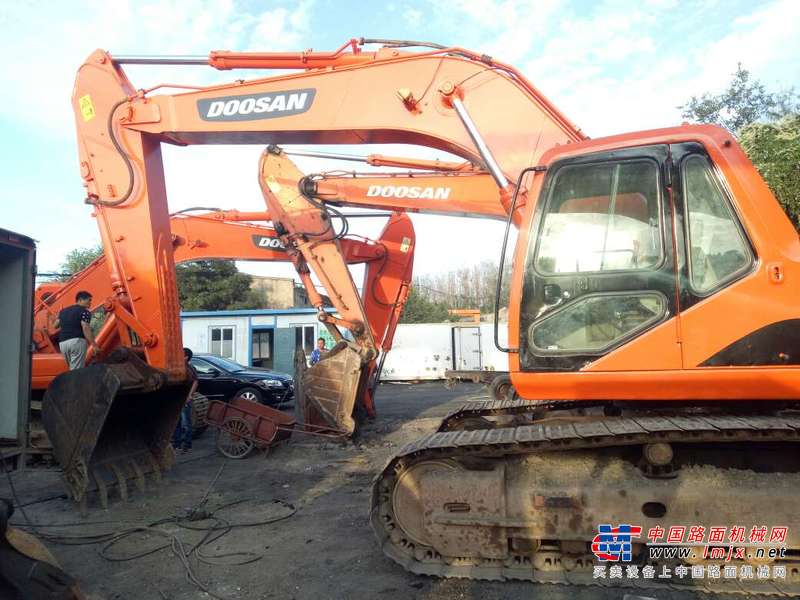 辽宁出售转让二手7000小时2010年斗山DH300LC挖掘机