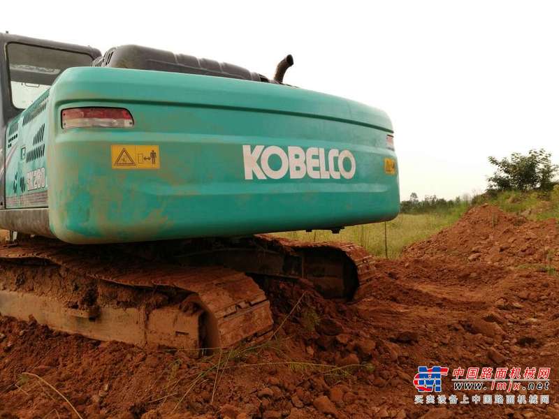 四川出售转让二手8195小时2011年神钢SK260LC挖掘机