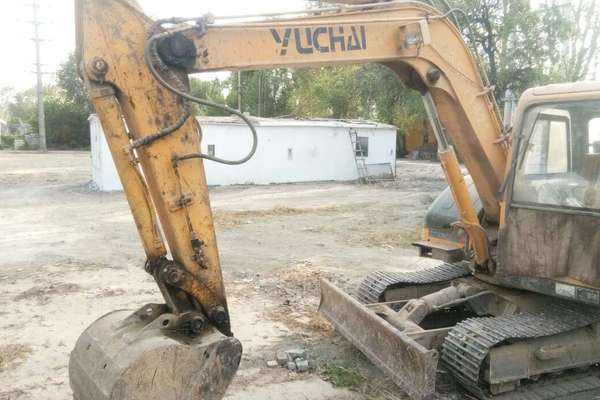 山东出售转让二手7500小时2010年玉柴YC85挖掘机