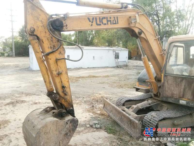 山东出售转让二手7500小时2010年玉柴YC85挖掘机