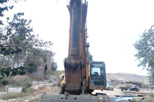 山西出售转让二手5000小时2012年沃得重工W2239挖掘机