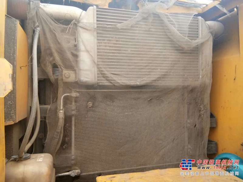 黑龙江出售转让二手6000小时2007年小松PC200LC挖掘机