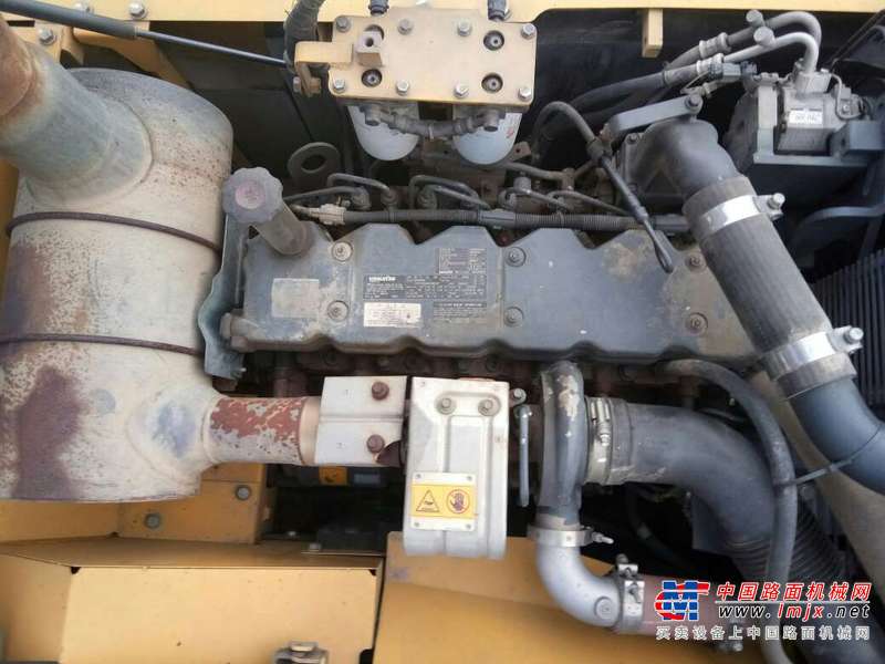 黑龙江出售转让二手8500小时2011年小松PC200挖掘机