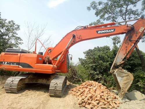 江西出售转让二手7000小时2011年斗山DH215挖掘机