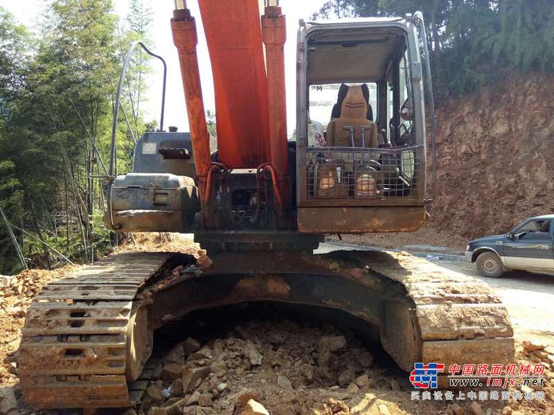 江西出售转让二手11000小时2010年日立ZX250H挖掘机