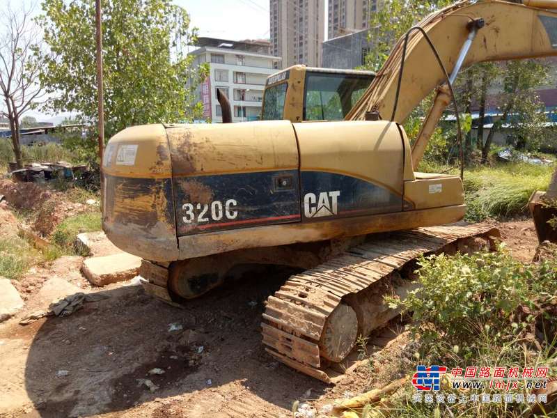 江西出售转让二手11000小时2005年卡特彼勒320C挖掘机