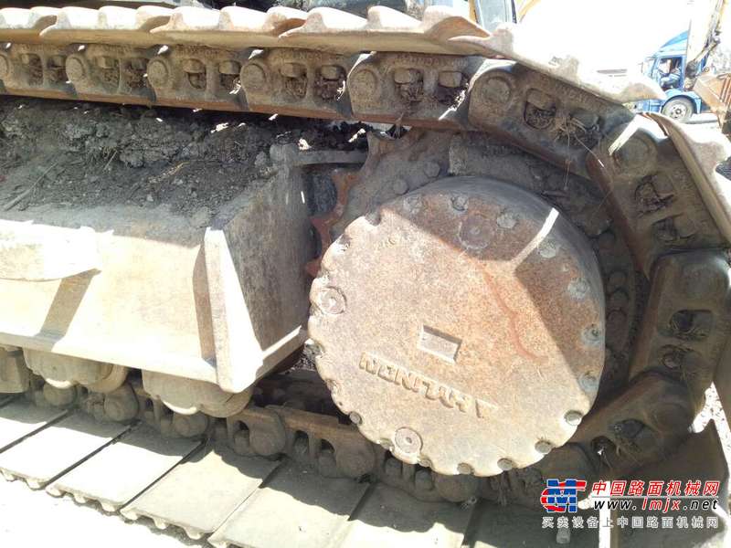 辽宁出售转让二手6000小时2010年现代R225LC挖掘机
