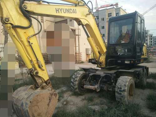 宁夏出售转让二手12000小时2008年现代轮挖R60W挖掘机