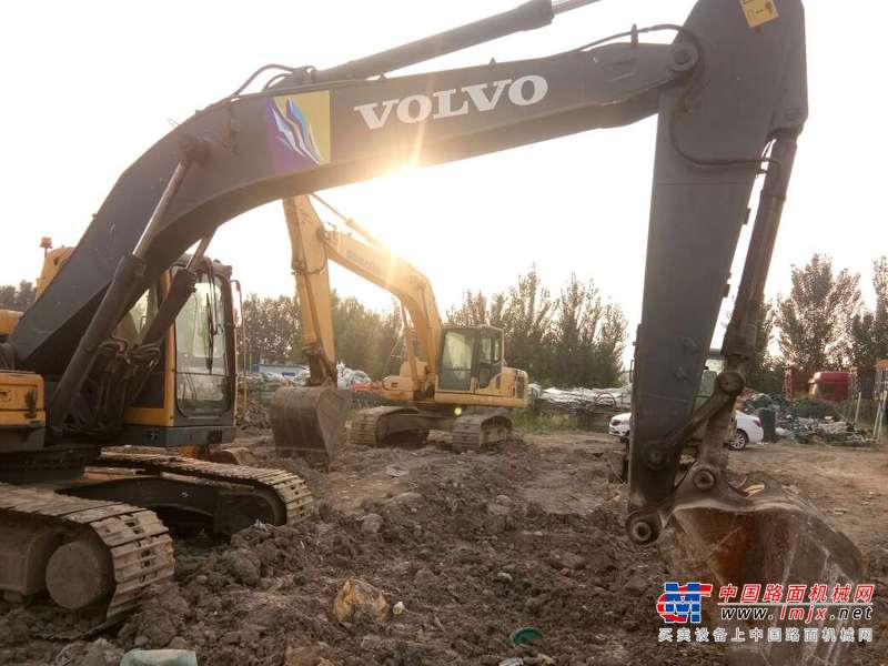 山东出售转让二手6000小时2010年沃尔沃EC210BLC挖掘机
