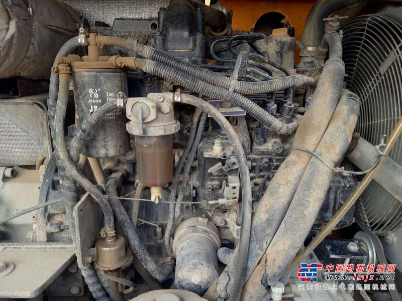 山西出售转让二手3500小时2011年龙工LG6085挖掘机