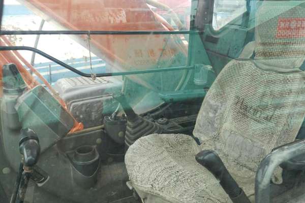 山西出售转让二手6000小时2011年日立ZX240挖掘机