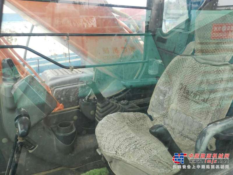 山西出售转让二手6000小时2011年日立ZX240挖掘机