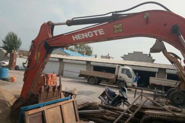 黑龙江出售转让二手5000小时2010年恒特重工HT120A挖掘机