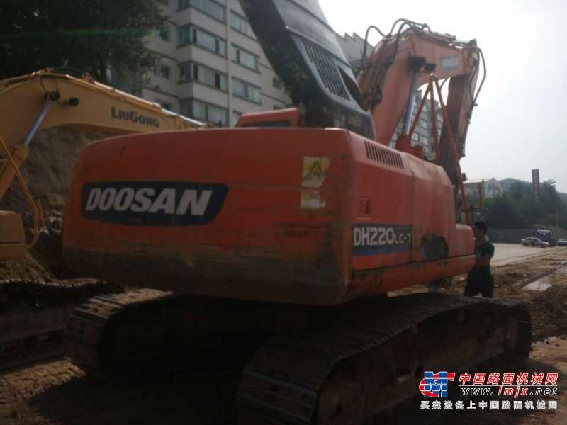 甘肃出售转让二手9500小时2009年斗山DH220LC挖掘机