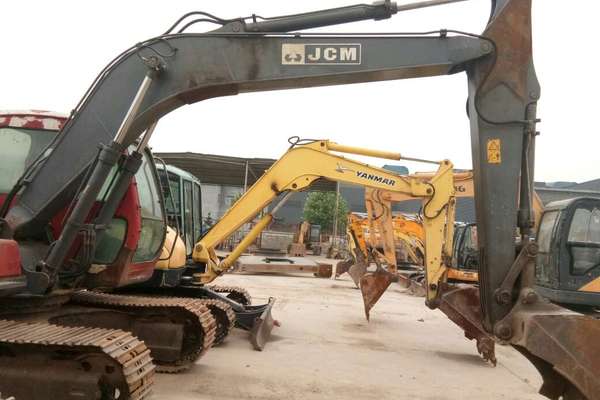 山东出售转让二手8000小时2007年山重建机JCM913B挖掘机