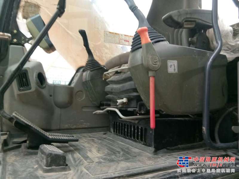 山东出售转让二手4500小时2012年柳工CLG927挖掘机