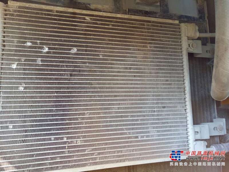 辽宁出售转让二手4000小时2011年龙工LG6085挖掘机