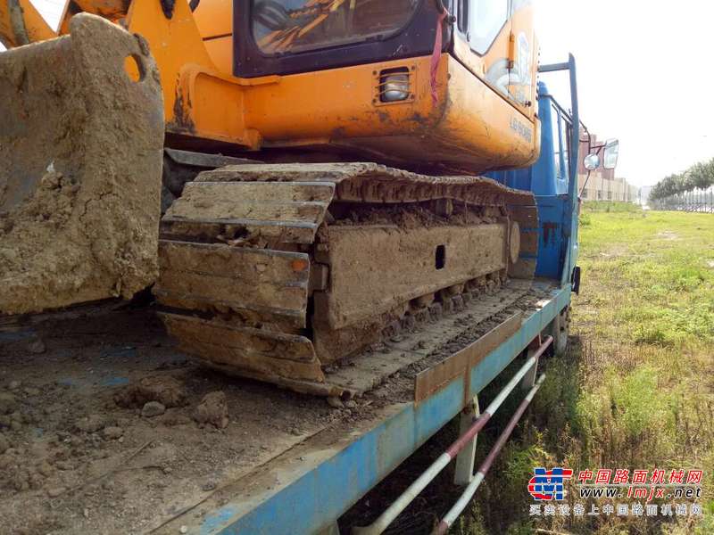 辽宁出售转让二手4000小时2011年龙工LG6085挖掘机