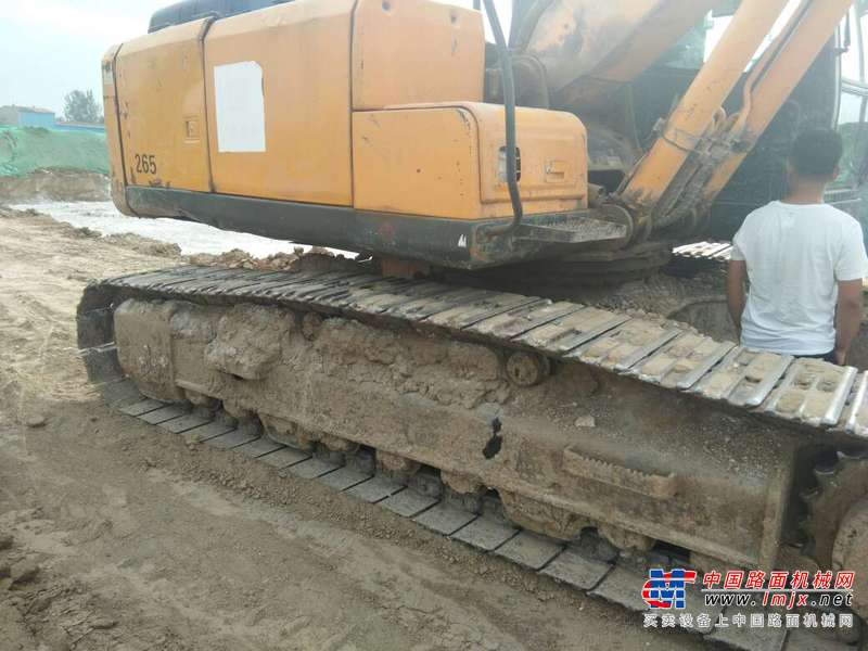 河北出售转让二手9000小时2010年现代R225LC挖掘机