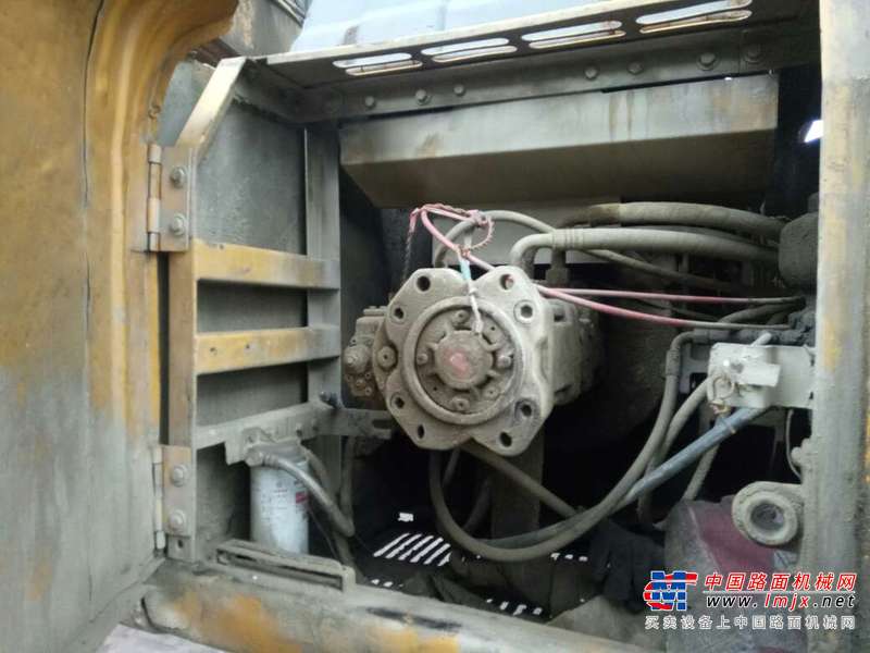 陕西出售转让二手8200小时2010年柳工CLG225C挖掘机