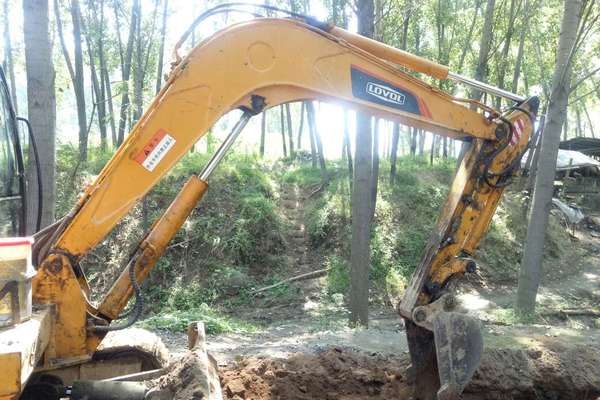 山西出售转让二手6500小时2011年福田雷沃FR60挖掘机