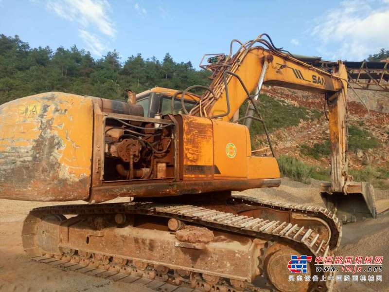 云南出售转让二手7563小时2010年三一重工SY235C挖掘机