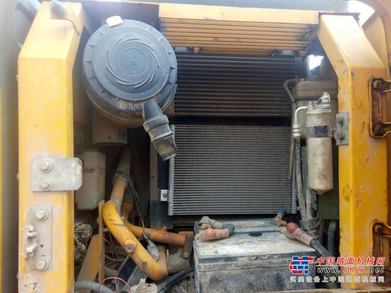 江西出售转让二手8000小时2011年徐工XE150D挖掘机
