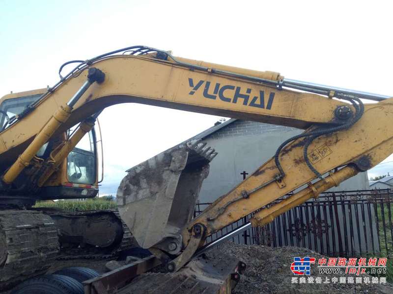 黑龙江出售转让二手4500小时2012年玉柴YC135挖掘机