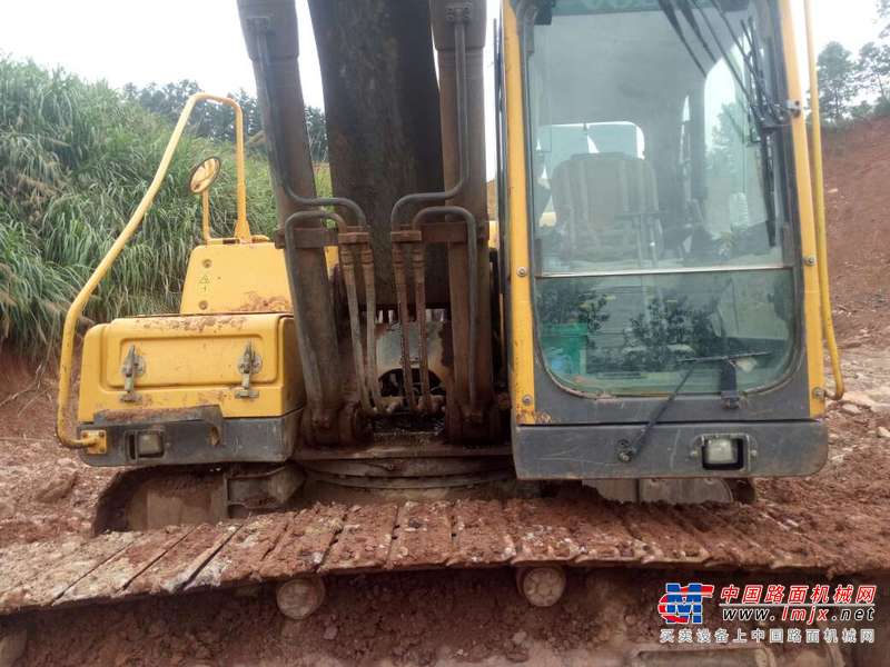 江西出售转让二手8300小时2012年沃尔沃EC210B挖掘机