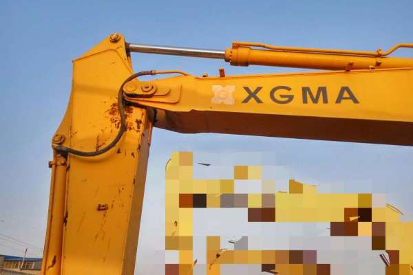山西出售转让二手8000小时2008年厦工XG822LC挖掘机