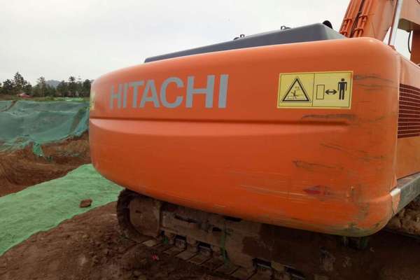 陕西出售转让二手7800小时2010年日立ZX250LC挖掘机