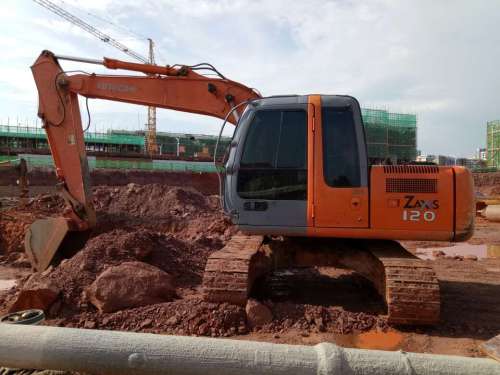 江西出售转让二手8000小时2012年日立ZX120挖掘机