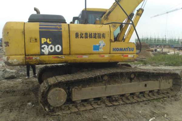 辽宁出售转让二手10000小时2004年小松PC220挖掘机