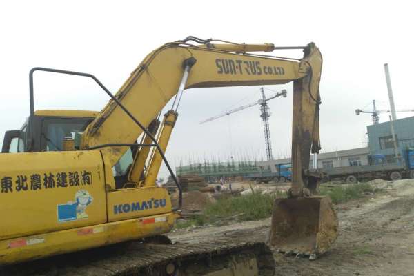 辽宁出售转让二手10000小时2004年小松PC220挖掘机