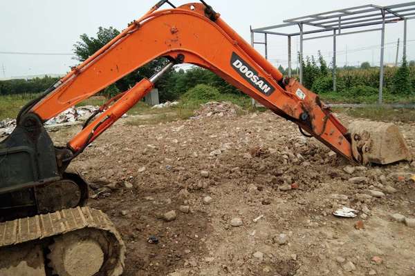 安徽出售转让二手8656小时2011年斗山DX60挖掘机