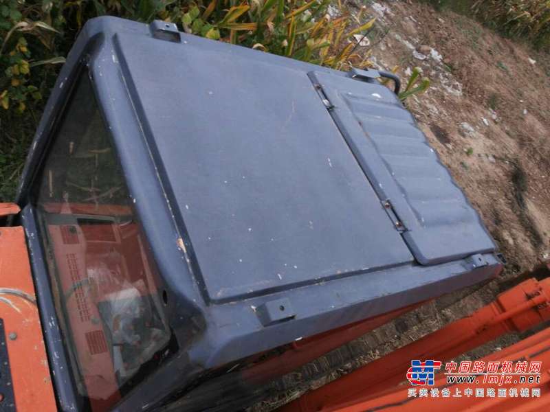 山西出售转让二手8200小时2009年日立ZX240挖掘机