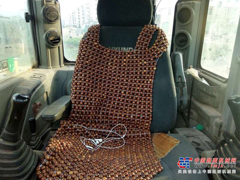 江西出售转让二手15000小时2009年现代R60挖掘机