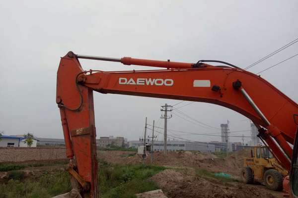 陕西出售转让二手8700小时2005年大宇DH220LC挖掘机