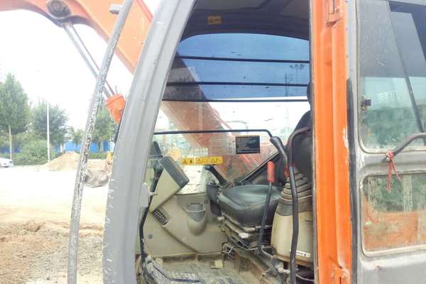 山西出售转让二手8000小时2009年日立ZX70挖掘机