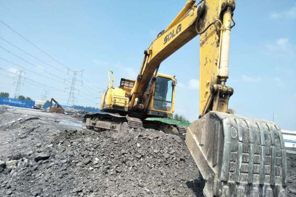 安徽出售转让二手10000小时2010年临工LG210挖掘机
