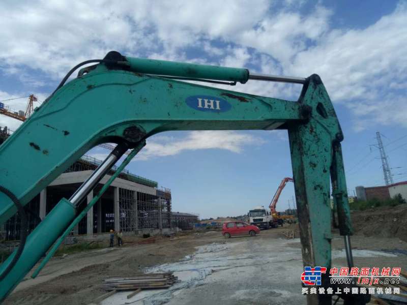 辽宁出售转让二手8000小时2009年石川岛80NX3挖掘机