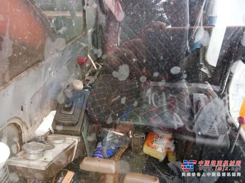 黑龙江出售转让二手22000小时2003年日立EX220挖掘机