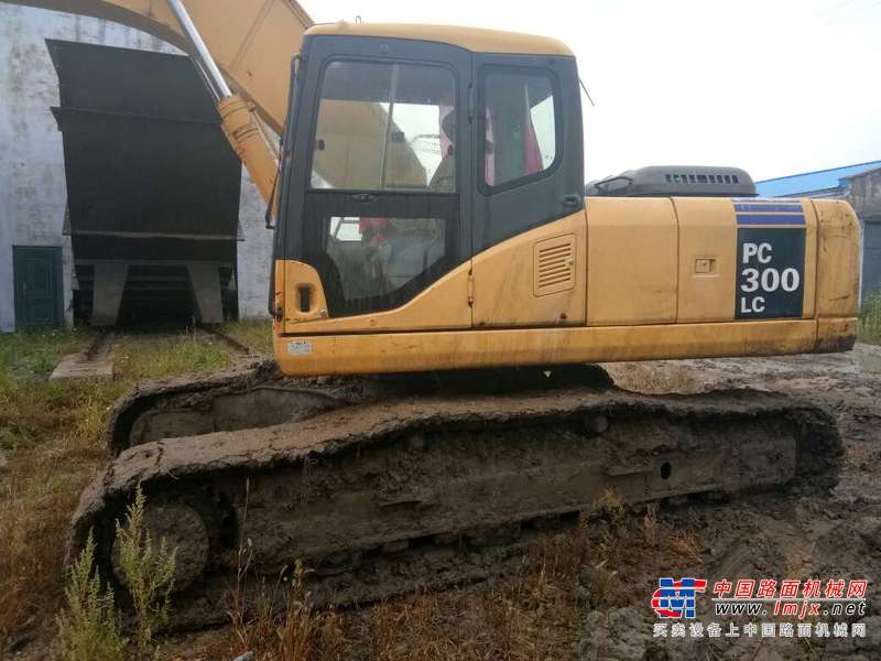 黑龙江出售转让二手12000小时2007年小松PC220LC挖掘机
