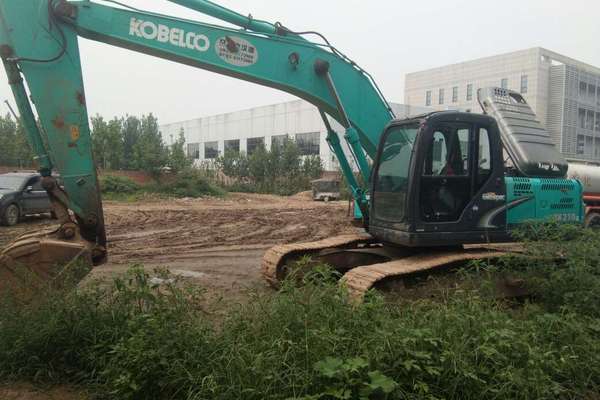河北出售转让二手8600小时2011年神钢SK210LC挖掘机